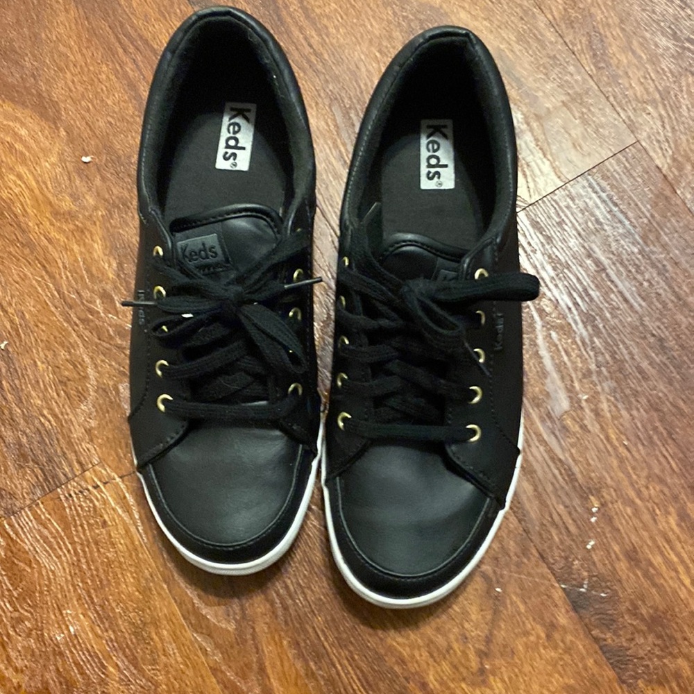 Less 6.5 black leather